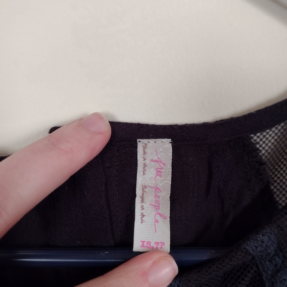 Free People lace and mesh cropped tank - Picture 5 of 5